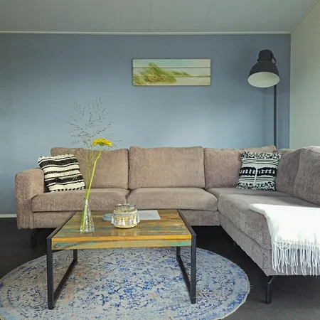 Cozy Beachside Base With Dual Terraces Chalet *